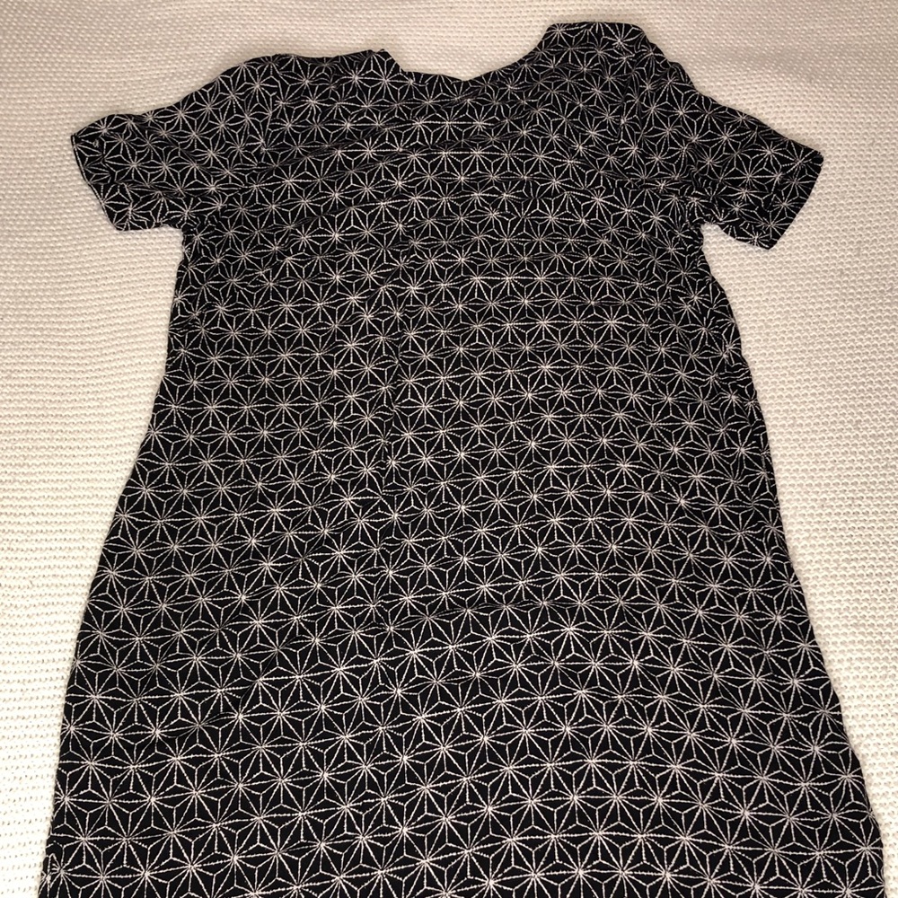 Star pattern shift dress